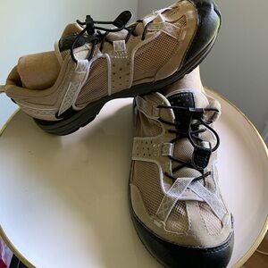 Lands End Women's Kayak Water Shoes 359582 Low Top Bungee Mesh 8 B